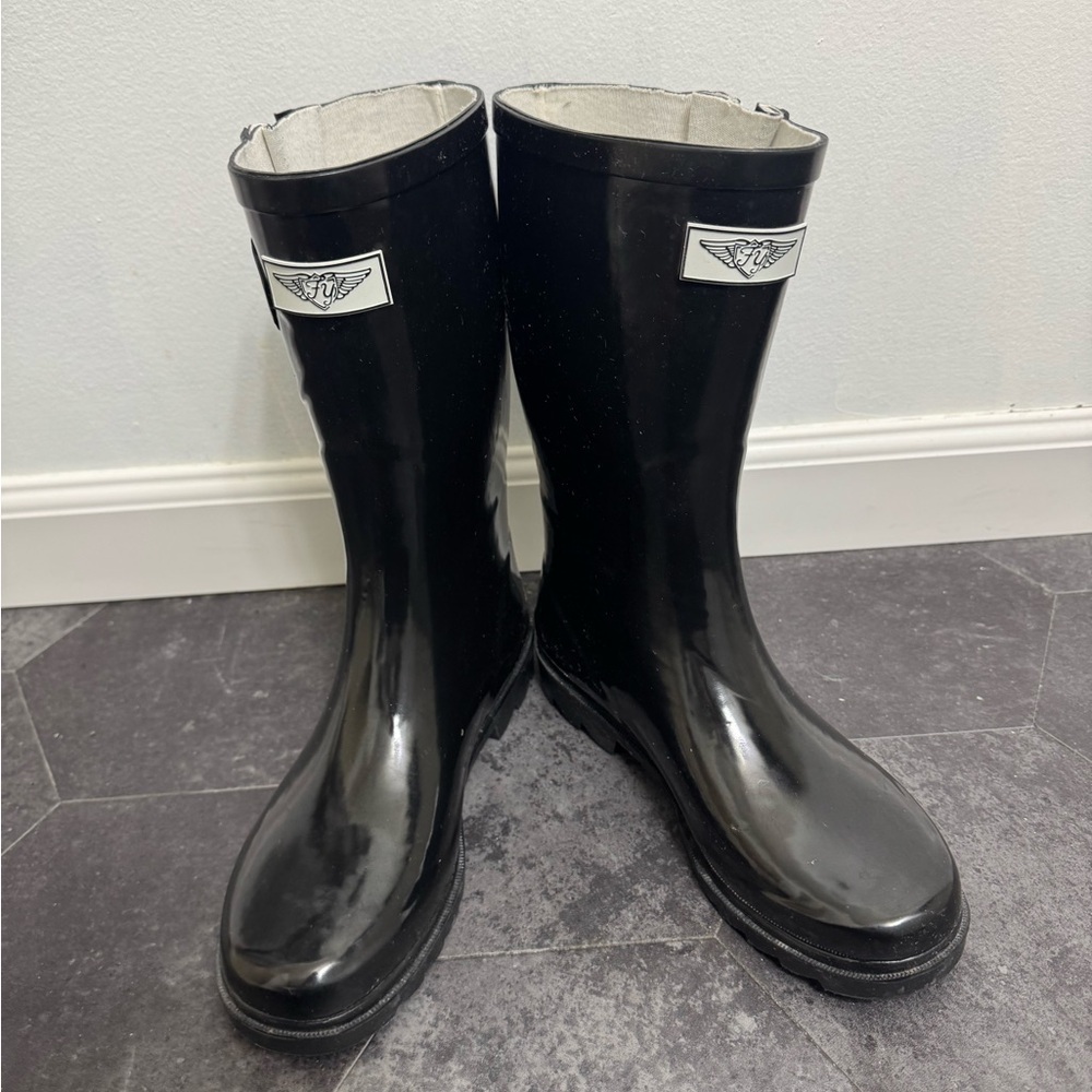 Forever Young Women's Mid-Calf Solid Color Rubber Rain Boots - Picture 11 of 11